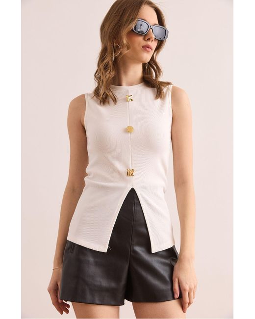Olalook Natural Geknöpfte Bluse Mit Geripptem Schnitt Blz- 19002909 Für Damen