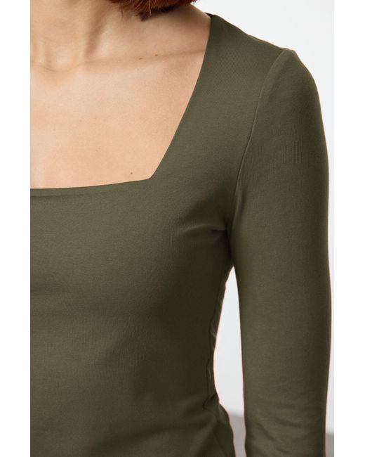 Trendyol Green Khakifarbene Baumwolle Mit Quadratischem Kragen, Reguläre Passform, Gestrickte, Dünne Bluse Für Damen