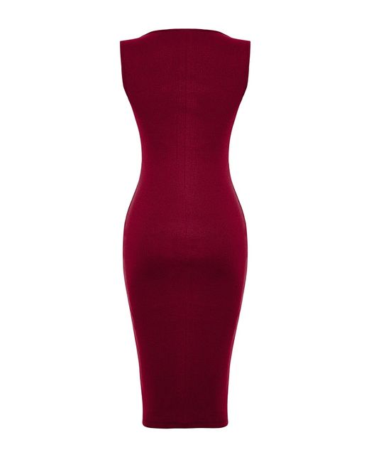 Trendyol Red Weinrotes midi-bleistiftkleid aus geripptem stretch-strick mit poolkragen