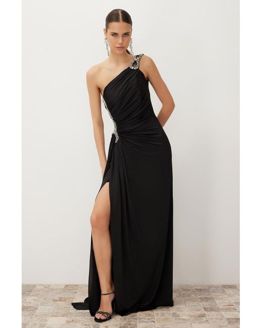 Trendyol Black Es, einärmeliges, steinernes accessoire, detailliertes, gewebtes, langes, elegantes abendkleid