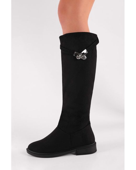 Shoeberry Black Stiefel „Titan“ Aus Schwarzem Wildleder Mit Flachem Absatz Und Schnalle Aus Schwarzem Wildleder Für Damen