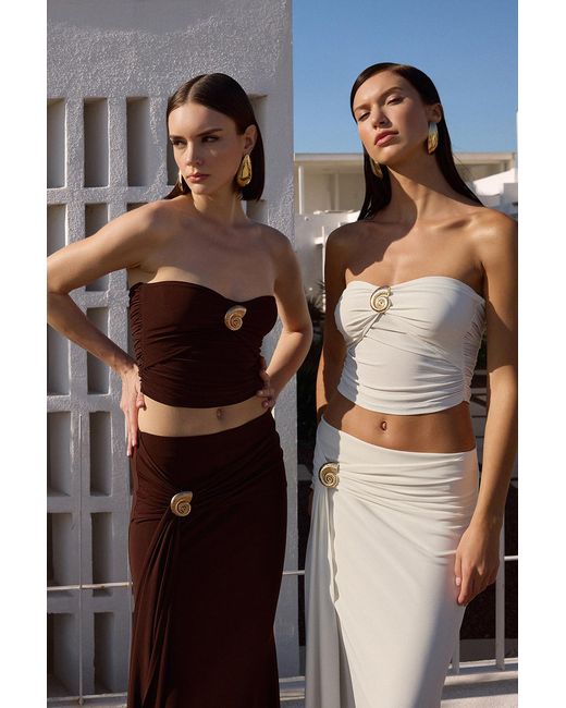 Trendyol Black Limitierte Auflage: Weißer, Figurbetonter, Lang Gestrickter Rock Mit Accessoire-Detail Für Damen