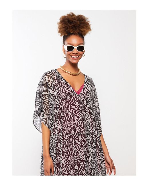 LC Waikiki Black Gemusterter Kurzärmliger Popeline-Kimono Mit V-Ausschnitt Für Damen