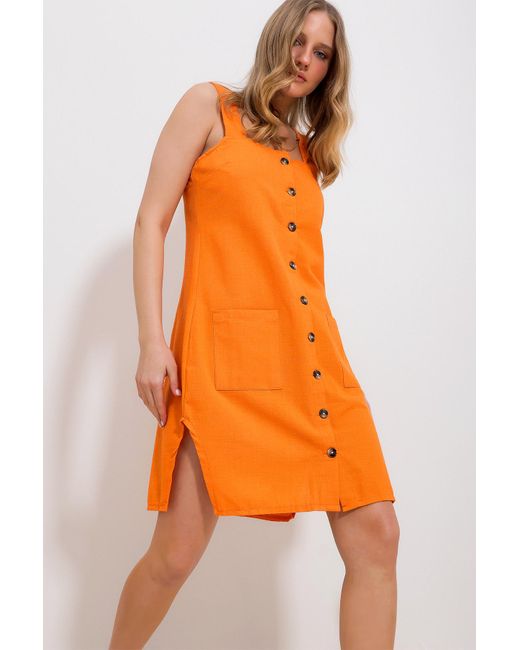 Trend Alaçatı Stili Orange Kleid aus 100 % leinen mit farbenen trägern und knopfleiste vorne