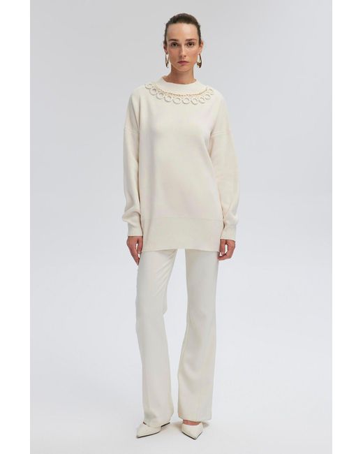 Touché Privé White Strickpullover Mit Gekreuztem Kragen Für Damen