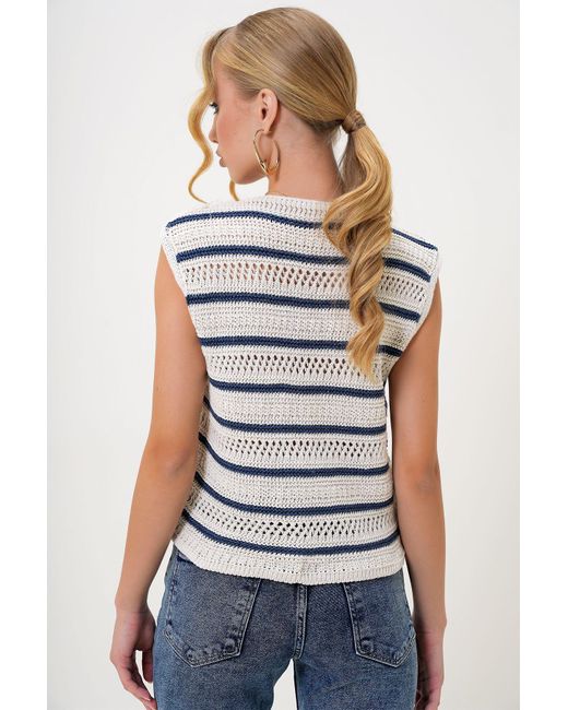 Trend Alaçatı Stili Multicolor Marineblaue, Durchbrochene Strickweste Mit V-Ausschnitt Und Knöpfen Für Damen