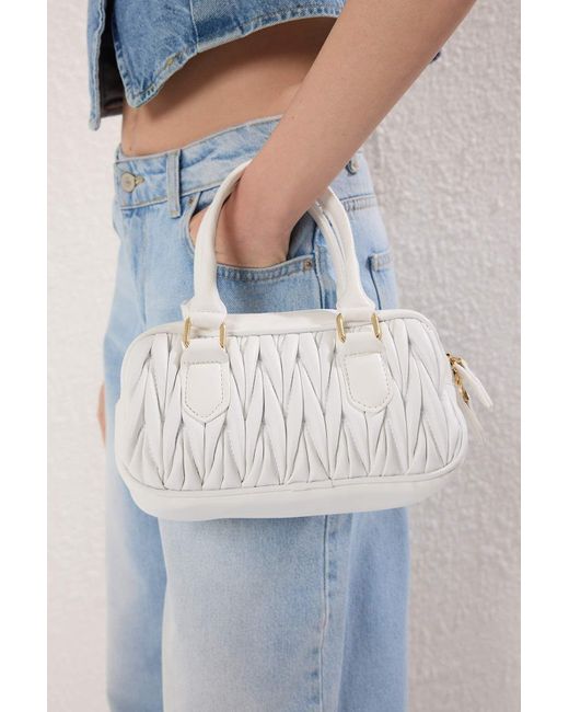 Trendyol White Weiße Gesteppte Mini-Bowling-Handtasche Für Damen