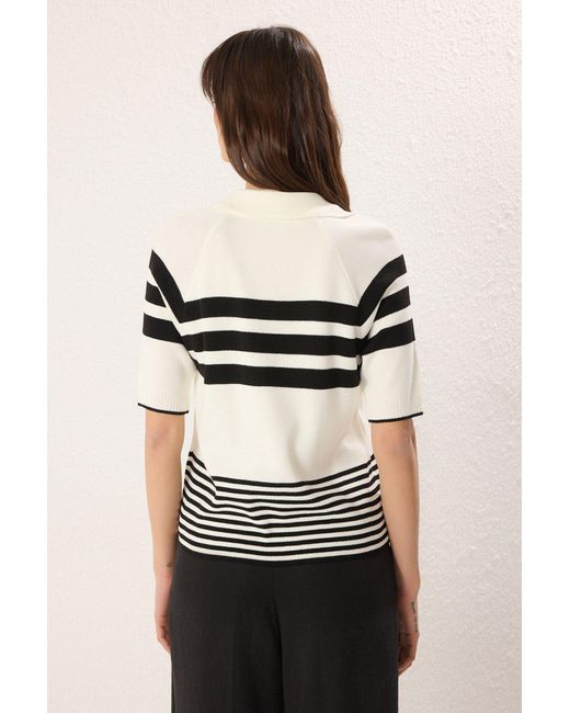 Trendyol Natural Ecrufarbener, Schmaler Strickpullover Mit Polokragen Und Farbblock Für Damen