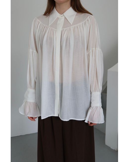 Laluvia Gray Weißes Hemd Mit Gerafftem Design 102116 Für Damen