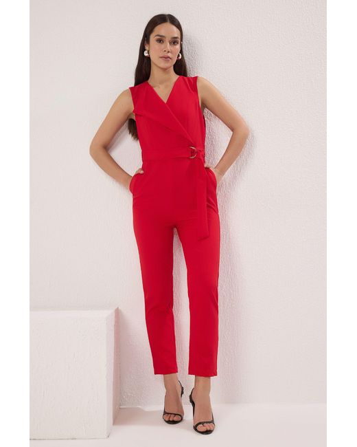 Trendyol Red Weißer, Farbblockierter, Zweireihiger, Gewebter Overall Mit Kragen Und Bindedetail Für Damen