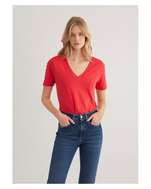 Mavi Red Rotes Basic-T-Shirt Mit V-Ausschnitt, Reguläre Passform -89331 Für Damen