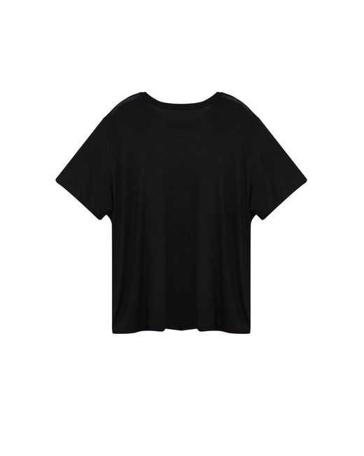 Trendyol Black Es basic-t-shirt aus gestricktem modalstoff mit rundhalsausschnitt