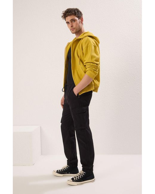 Trendyol Schwarze Jogger-Cargohose Mit Taschen, Gabardine-Stoff Und Bequemer Baumwolle Für Herren in Black für Herren