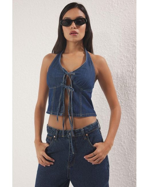 Trendyol Blue Dunkelblaue Denim-Bluse Mit Neckholder Und Bindedetail Für Damen