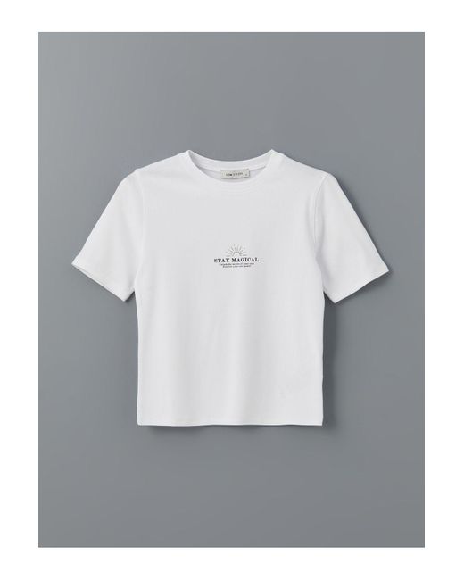 LC Waikiki White Bedrucktes T-Shirt Mit Rundhalsausschnitt Für Damen