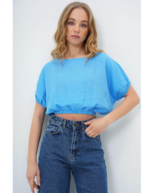Trend Alaçatı Stili Blue Blaue Bluse Aus Musselinstoff Mit U-Boot-Ausschnitt Und Gewebtem Crop-Bluse Für Damen