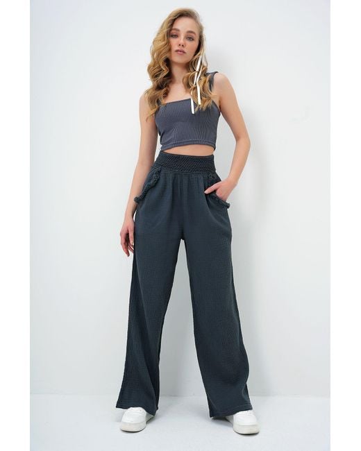 Trend Alaçatı Stili Blue Anthrazitfarbene Hose Aus Musselinstoff Mit Doppelter Tasche Und Mesh-Detail An Der Taille Für Damen