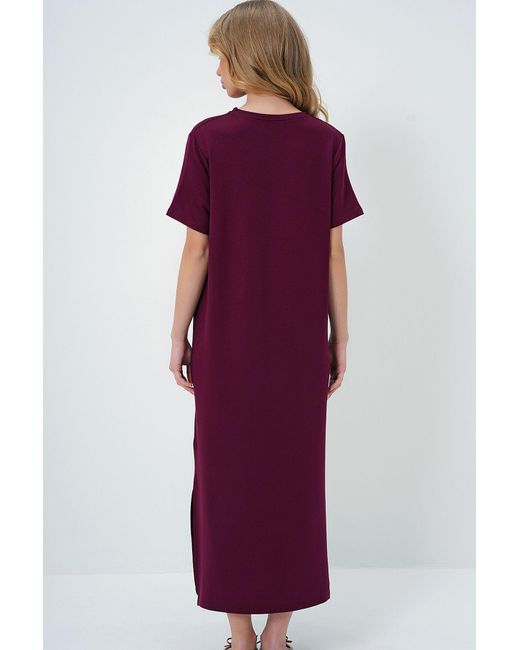 Trend Alaçatı Stili Purple Burgunderrotes Strickkleid Mit Rundhalsausschnitt Und Kurzen Ärmeln Und Schlitz Für Damen