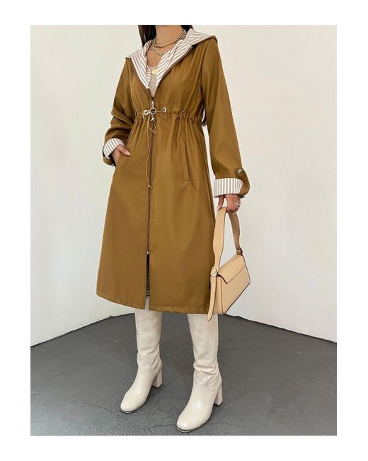 Modamorfo Natural Taillenbesetzter, Gesteppter, Gefütterter Trenchcoat Mit Kapuze – Hellbraun Für Damen