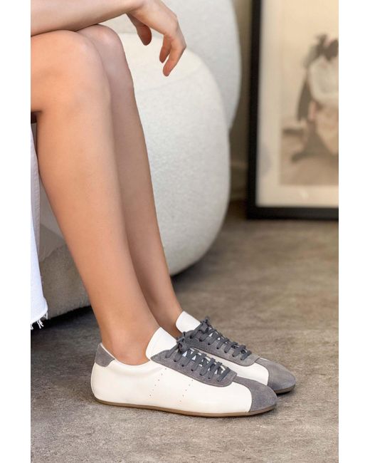 NİŞANTAŞI SHOES Gray Leroy Sportschuhe Zum Schnüren, Weiß, Mattgrau, Echtes Wildleder Mit Flacher Sohle Für Damen