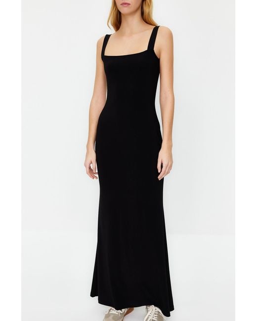 Trendyol Black Schwarzes, Figurbetontes/Figurbetontes Maxi-Bleistiftkleid Aus Flexiblem Strick Mit Dicken Trägern Für Damen