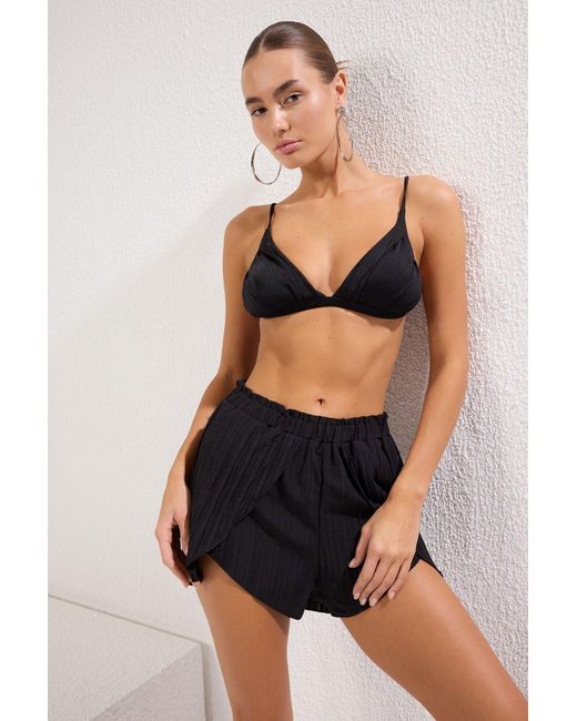 Trendyol White Schwarze Strandshorts Mit Gewebtem Schlitz Für Damen