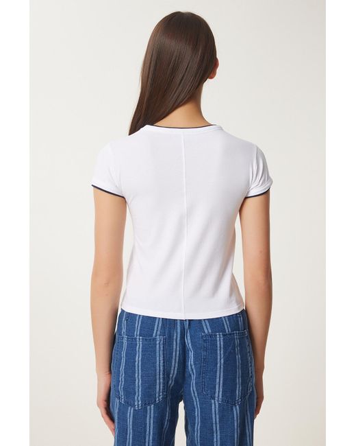Happiness İstanbul Gray Weißes, Marineblaues, Kontrastfarbenes T-Shirt Für Damen