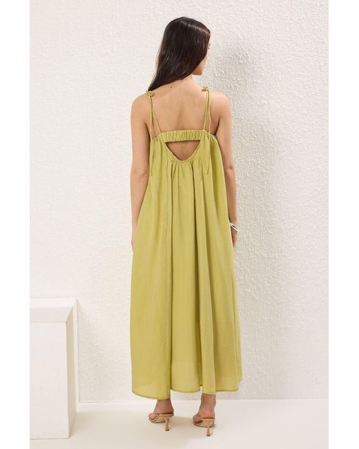Trendyol Yellow Burgunderrotes A-Linien-Mini-Webkleid Mit Öffnung Twoss25El00401 Für Damen