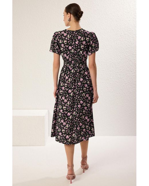Trendyol Black Viskose-Midi-Webkleid Mit Mehrfarbigem Saum An Der Taille Für Damen
