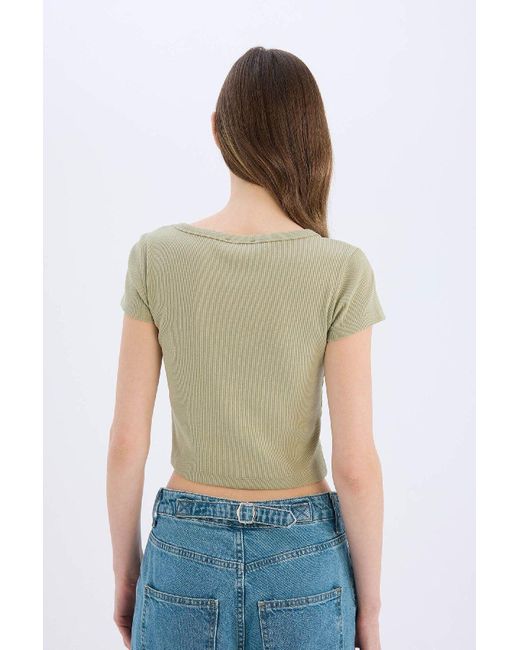 Defacto Green Coool Fitted Corded Camisole Basic Plain Kurzarm-T-Shirt E0290Ax25Sm Für Damen