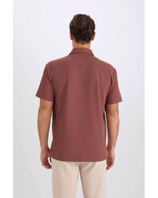 Defacto Kurzärmliges, Plissiertes Polo-T-Shirt Mit Halbem Reißverschluss Und Normaler Passform B7355Ax25Sp Für Herren in Red für Herren