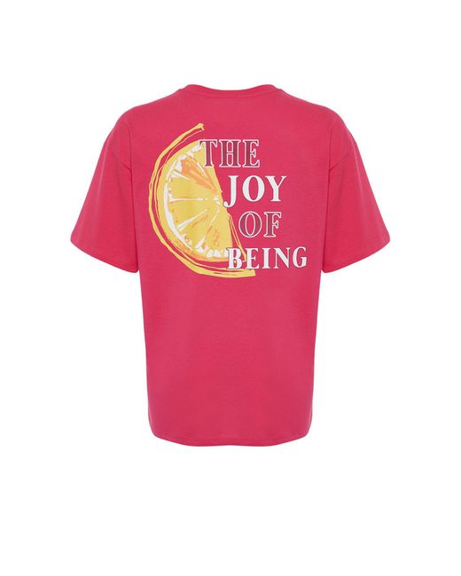 Trendyol Red Fuchsia- 100 Baumwolle, Bedrucktes Oversize-Strick-T-Shirt Mit Bequemer Passform Auf Der Rückseite Und Vorderseite Für Damen