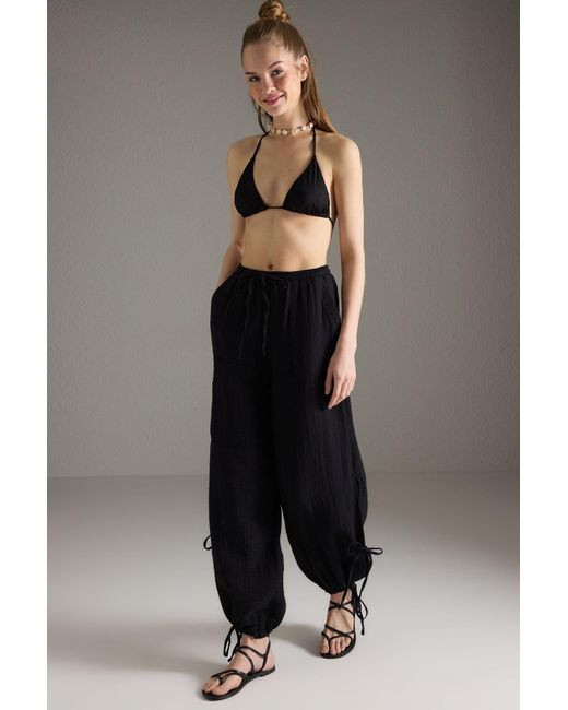 Trendyol Gray Schwarze Strandhose Aus Musselin Mit Schnürung Und Detailliertem Detail Aus 100 Baumwolle Für Damen