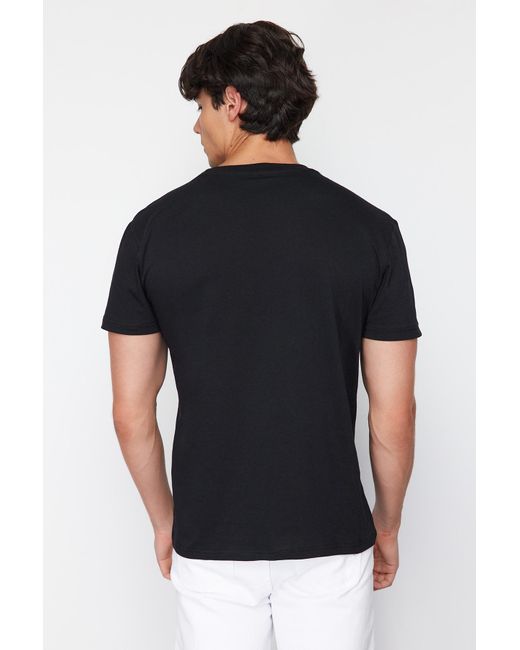 Trendyol Es t-shirt mit auto-aufdruck, entspannt/bequem geschnitten, in Black für Herren