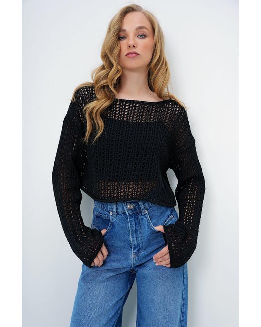 Trend Alaçatı Stili Blue Schwarze Strickbluse Mit U-Boot-Ausschnitt Und Durchbrochenem Strick Für Den Sommer Für Damen
