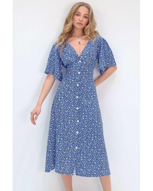 Trend Alaçatı Stili Blue Blaues Kleid Mit V-Ausschnitt Und Knopfleiste Vorne, Mikromuster, Gewebtes Viskosekleid Für Damen