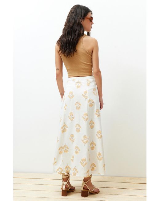 Trendyol White Ecrufarbener, Floral Gemusterter A-Linien-Rock
