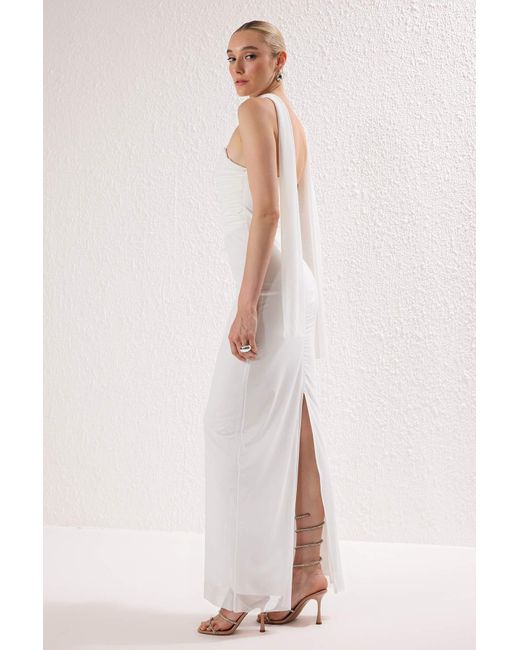 Trendyol White Weißer Schal Tüll Gestricktes Maxi-Abendkleid Für Den Abschlussball Für Damen