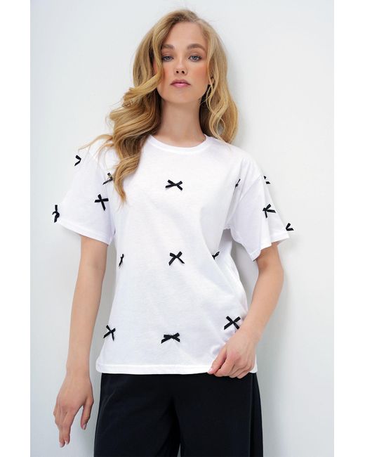 Trend Alaçatı Stili White Weißes Basic-T-Shirt Mit Rundhalsausschnitt Und Schleife Für Damen