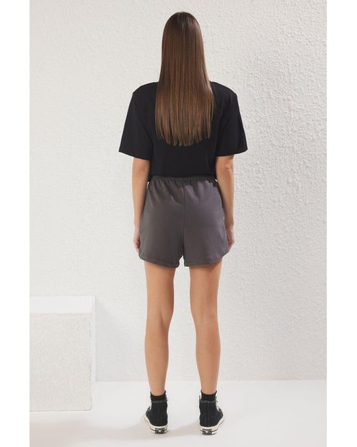 Trendyol Black Anthrazit-Burgunderrot 2Er-Pack Entspannte, Kurze, Dehnbare Strickshorts Und Bermudas Für Damen