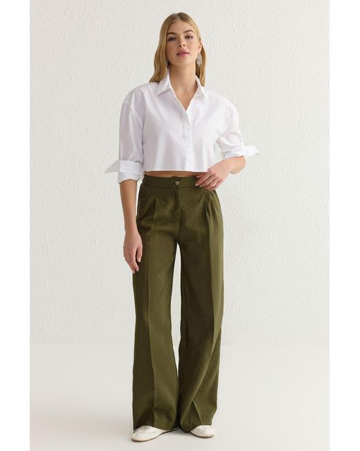 Trendyol Green Khakifarbene Modal-Hose Mit Weichem Griff Und Weitem Bein Für Damen