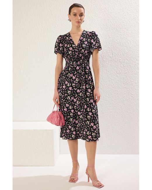 Trendyol Black Viskose-Midi-Webkleid Mit Mehrfarbigem Saum An Der Taille Für Damen