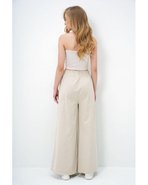 Trend Alaçatı Stili White Beigefarbene Gabardine-Hose Mit Taillenband Und Doppelter Tasche Und Weitem Bein Für Damen