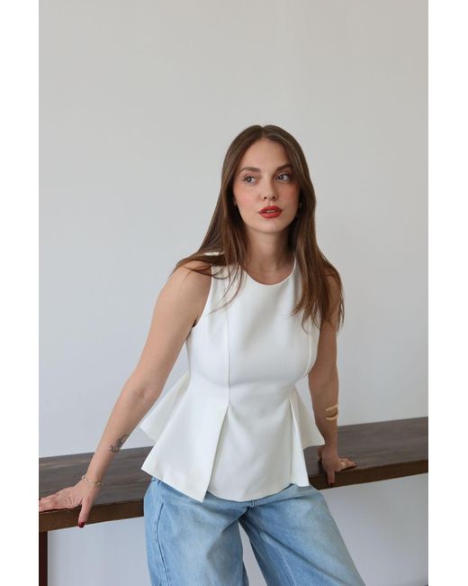 Laluvia White Weiße Plissierte Bluse Mit Rundhalsausschnitt 70217 Für Damen