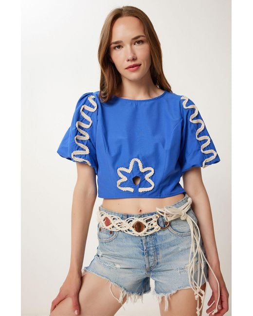 Happiness İstanbul Blue Blaue Bluse Aus Popeline Mit Ballonärmeln Und Besticktem Crop-Design Für Damen