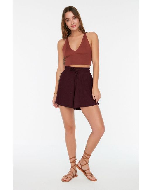 Trendyol Red Burgunderrote Strickshorts Mit Entspannter Passform Und Normaler Taille, Für Damen