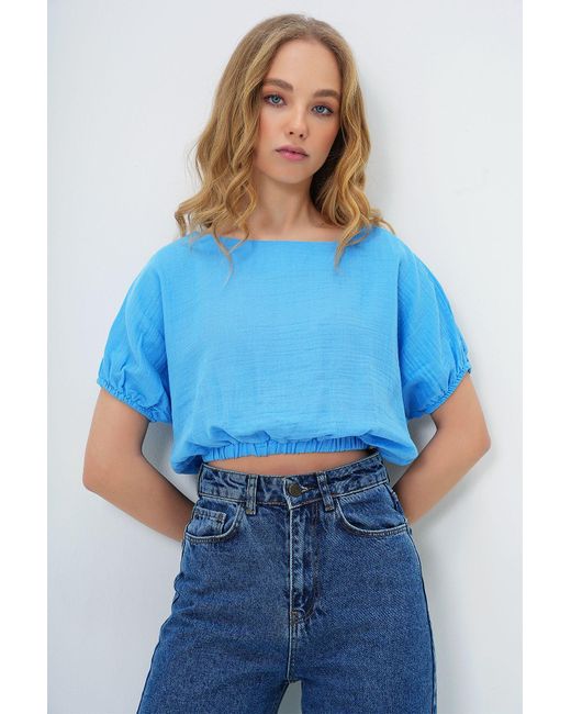 Trend Alaçatı Stili Blue Blaue Bluse Aus Musselinstoff Mit U-Boot-Ausschnitt Und Gewebtem Crop-Bluse Für Damen
