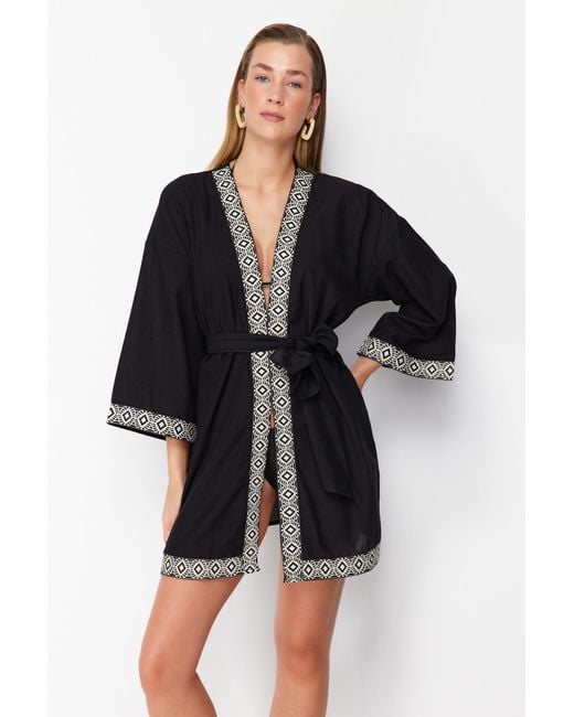 Trendyol Black Er gewebter mini-kimono und kaftan