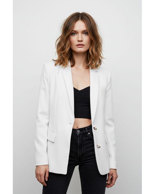 Trendyol Natural Weiße, Gefütterte Blazerjacke Im Leinen-Look Für Damen