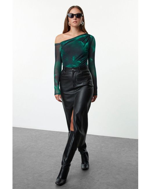 Trendyol Multicolor Mehrfarbige, Figurbetonte, Asymmetrische Tüllbluse Mit Gefüttertem Ausschnitt Für Damen